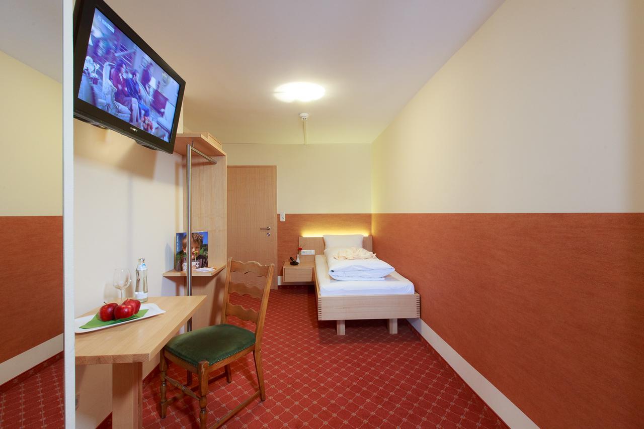 Familienhotel Adler Lingenau Bagian luar foto