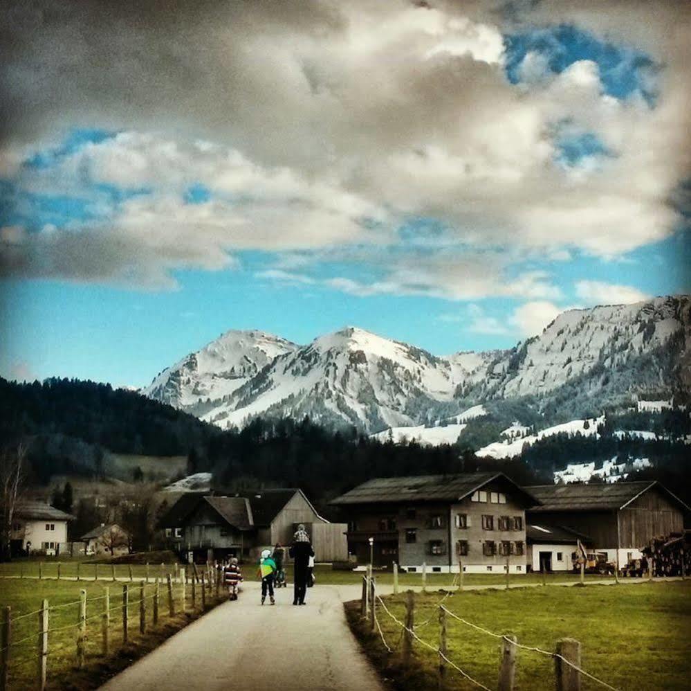 Familienhotel Adler Lingenau Bagian luar foto