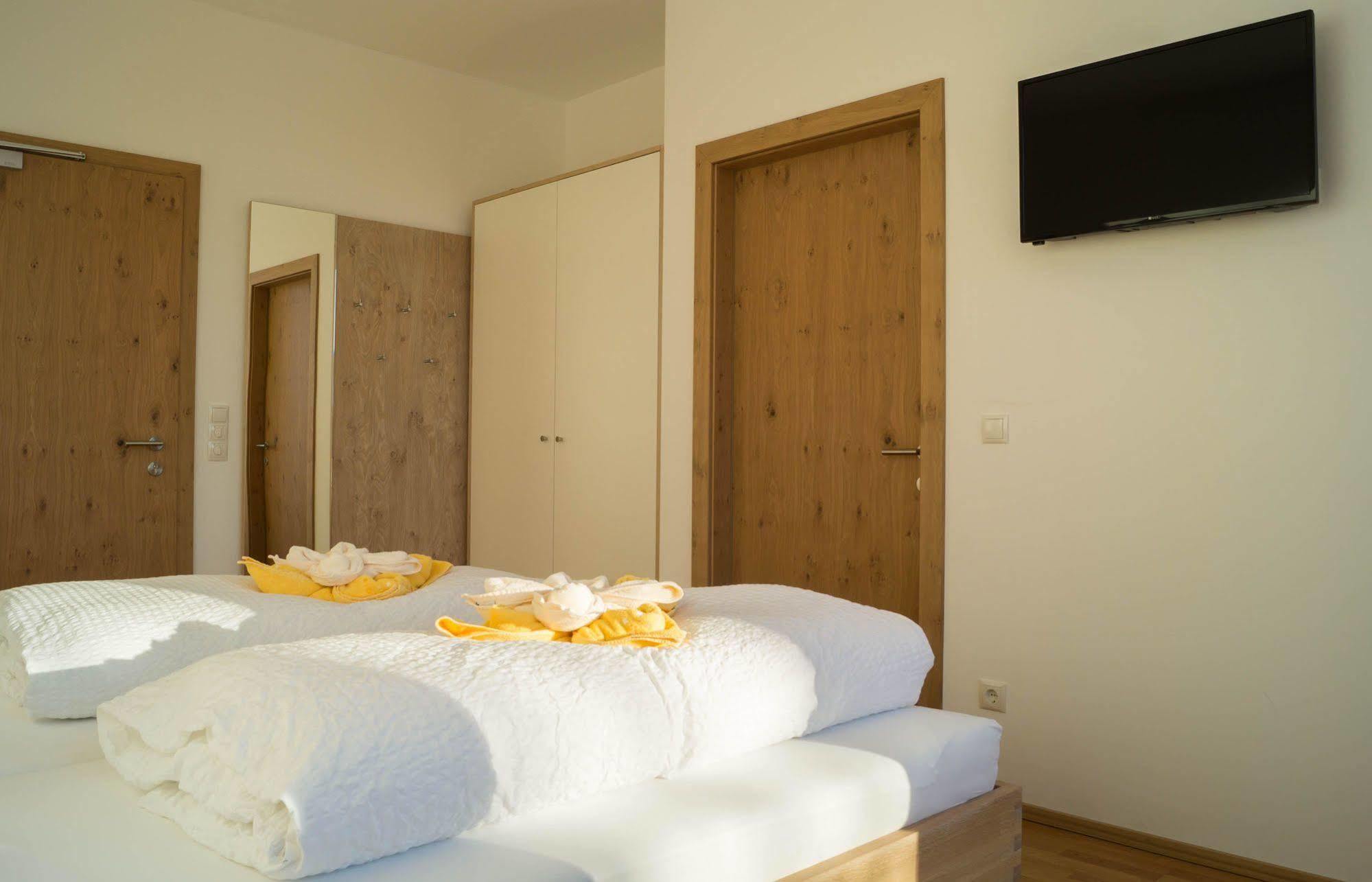 Familienhotel Adler Lingenau Bagian luar foto